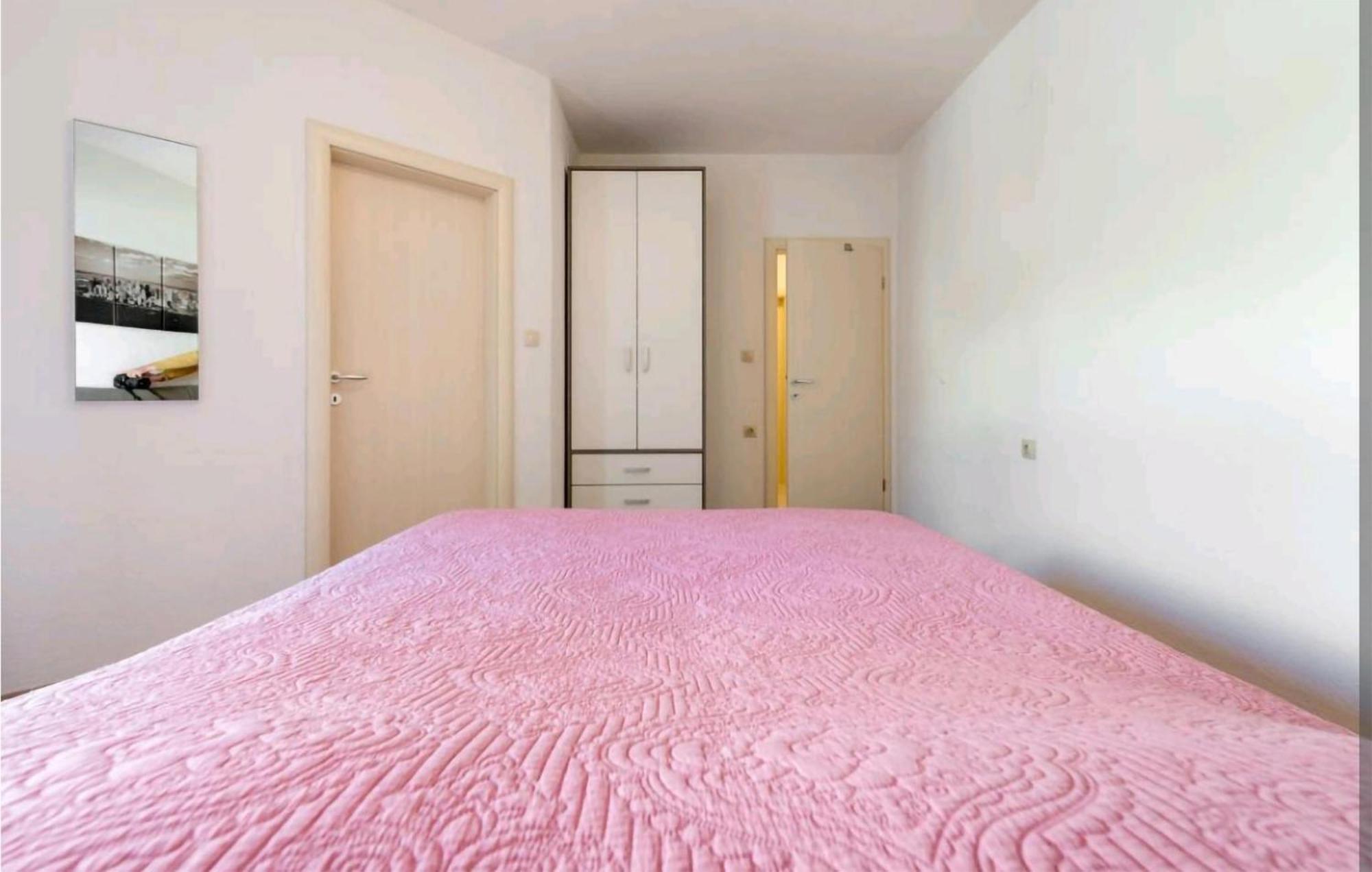 Amazing Apartment In Selca With Wifi Exterior photo