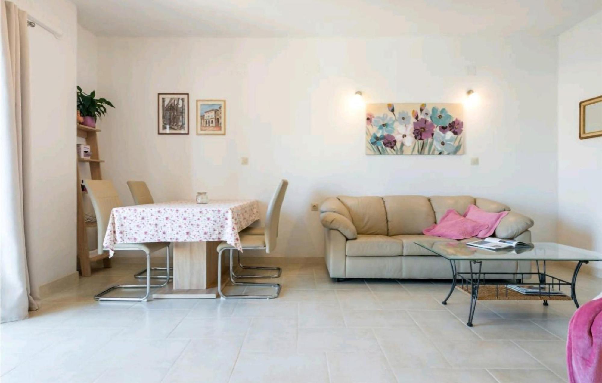 Amazing Apartment In Selca With Wifi Exterior photo