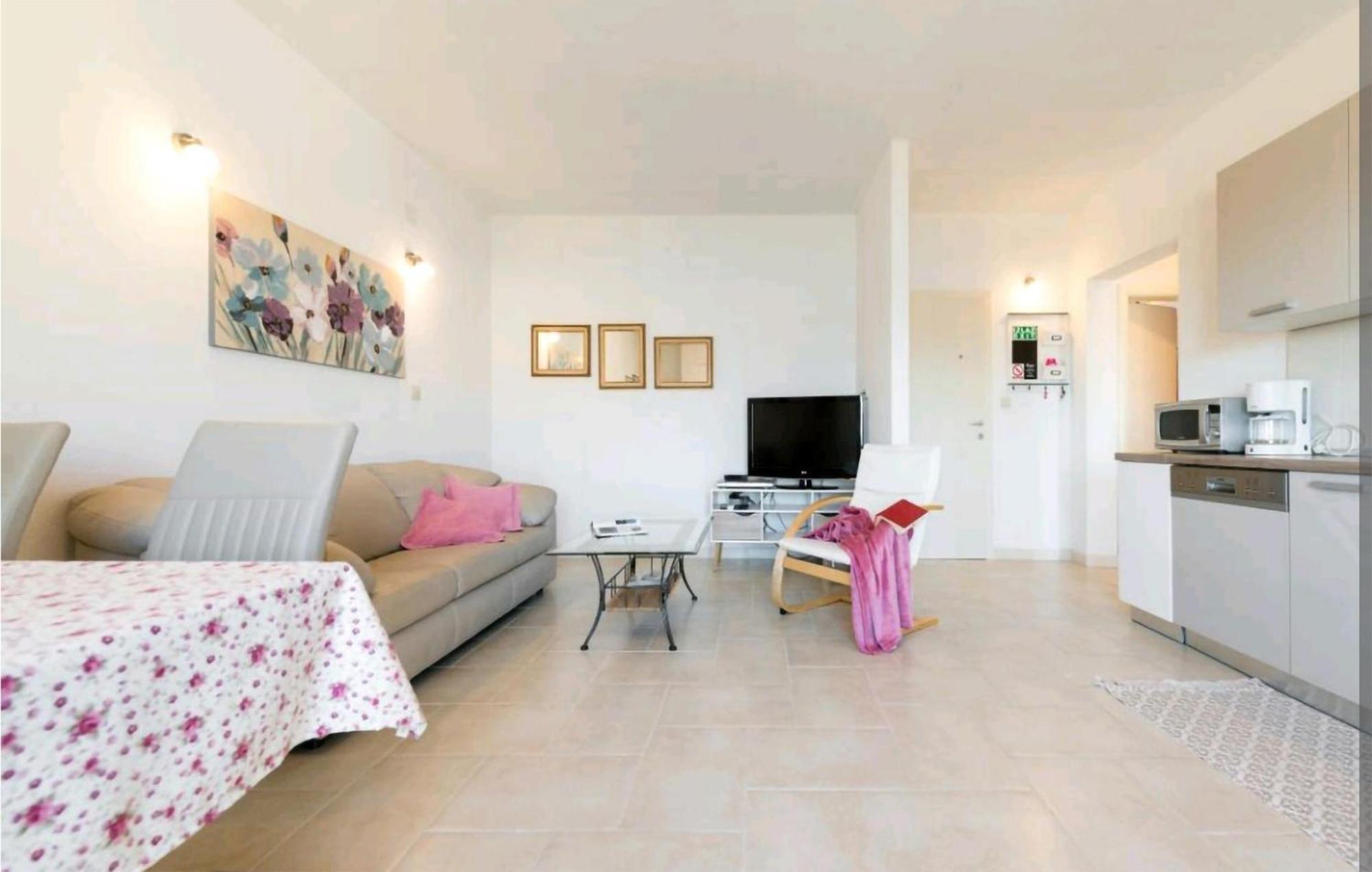 Amazing Apartment In Selca With Wifi Exterior photo